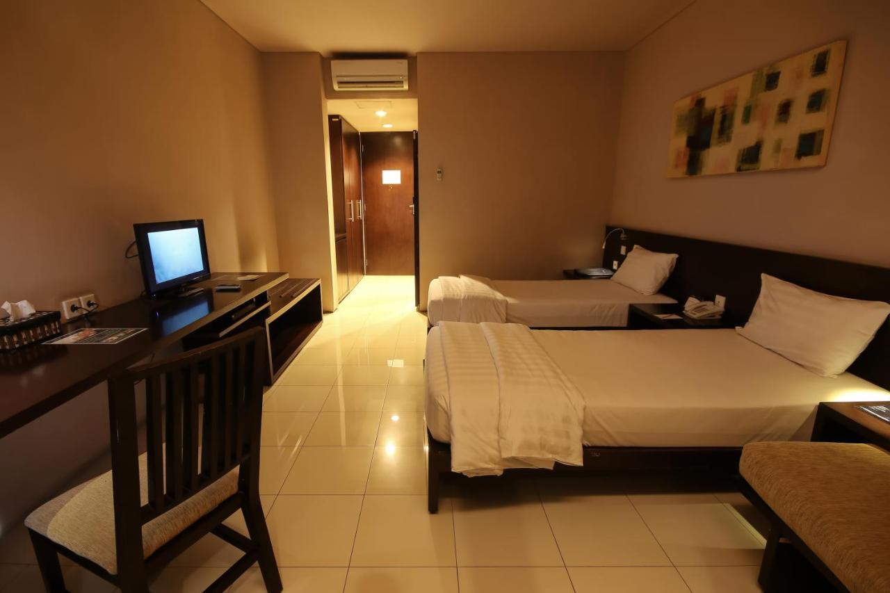 The Pade Hotel Banda Aceh Exterior foto